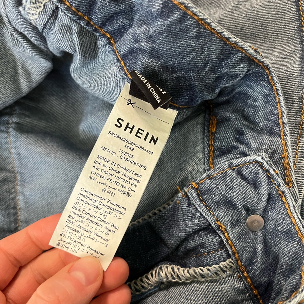 Trendy 70s Western Boho Denim Ruffled Layered High Rise Flare Jeans - Inseam 32” - Picture 5 of 8